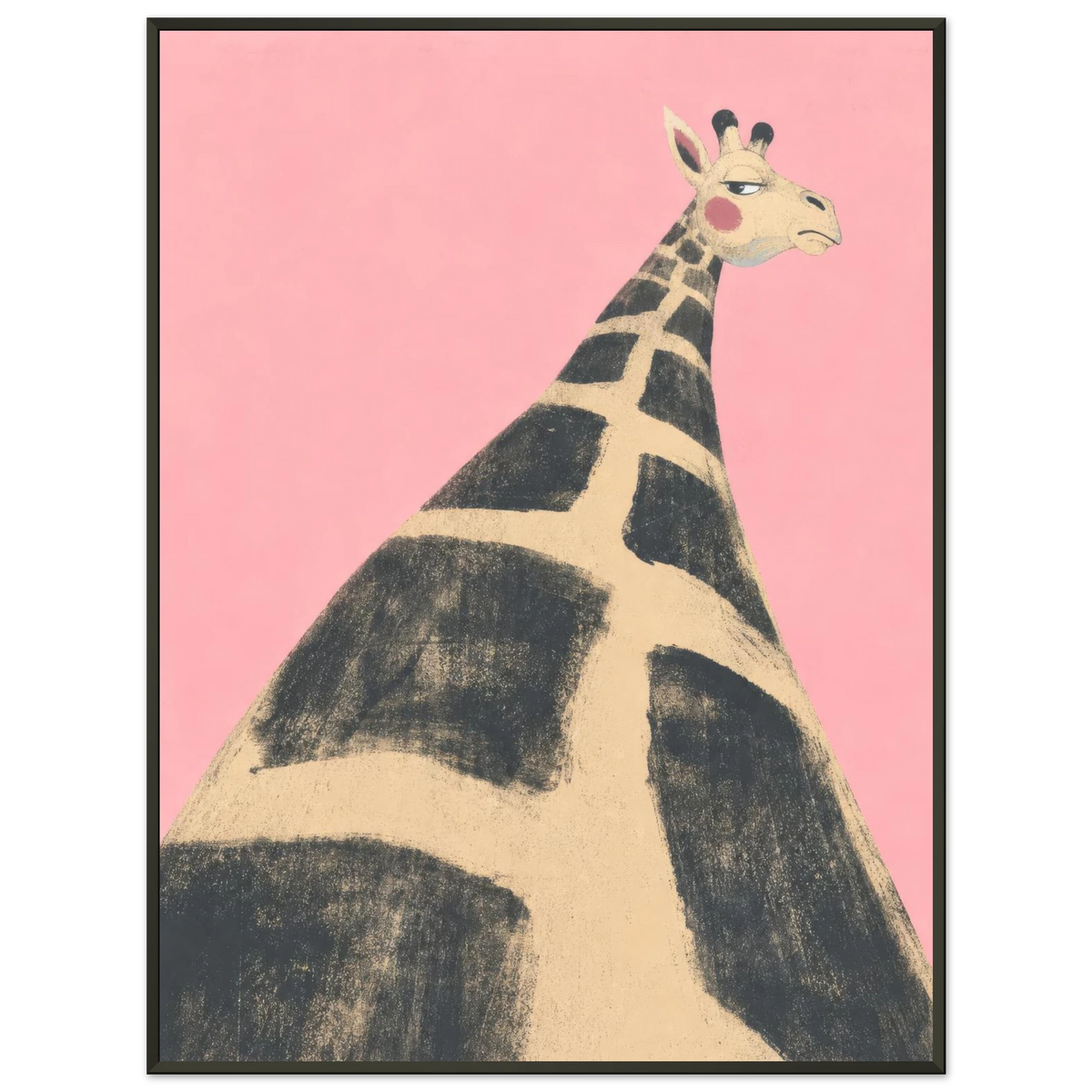 Eine Giraffe blickt vor rosa Hintergrund nach unten. — Von oben